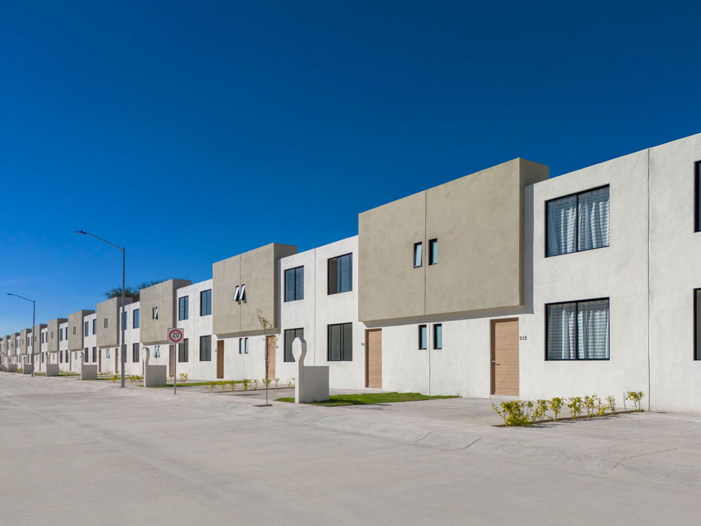 nueva casa en loretta residencial